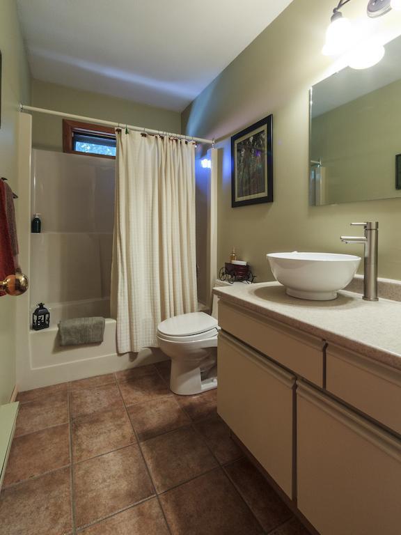 Golden Dreams B&B Whistler Bilik gambar
