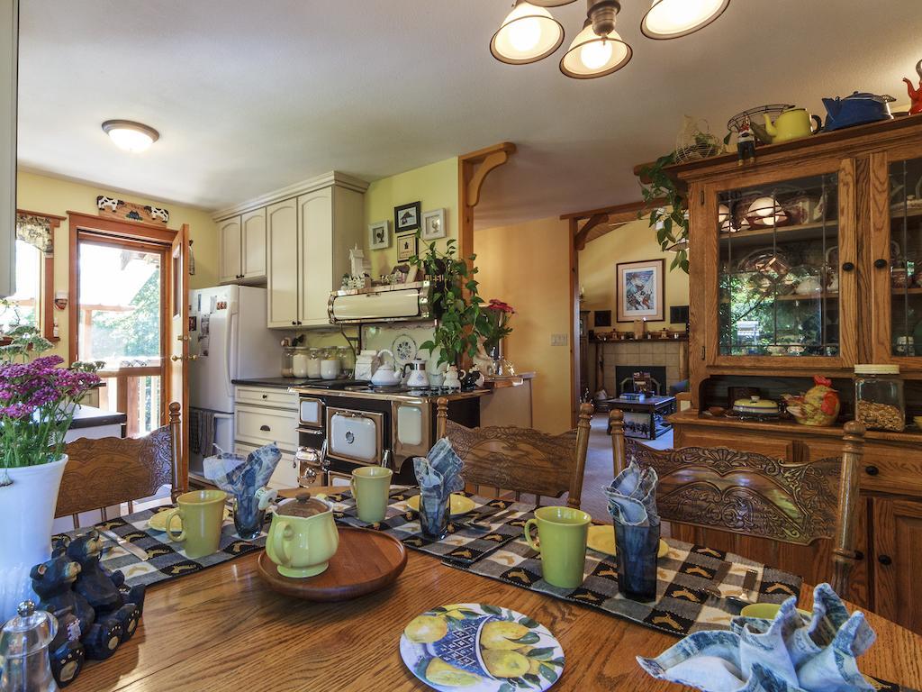 Golden Dreams B&B Whistler Luaran gambar